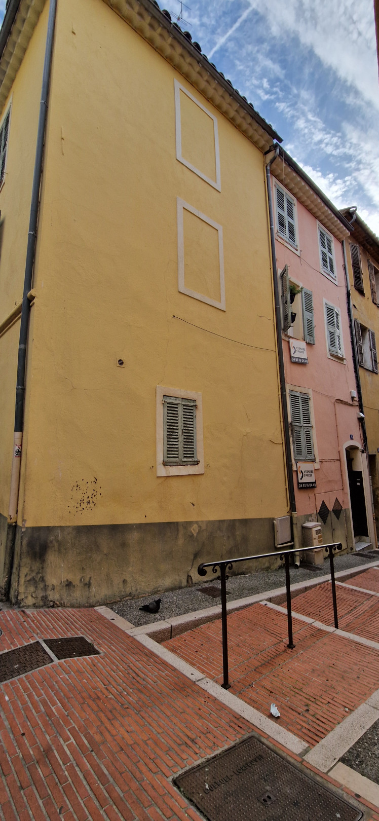 
                                                Vente
                                                 .