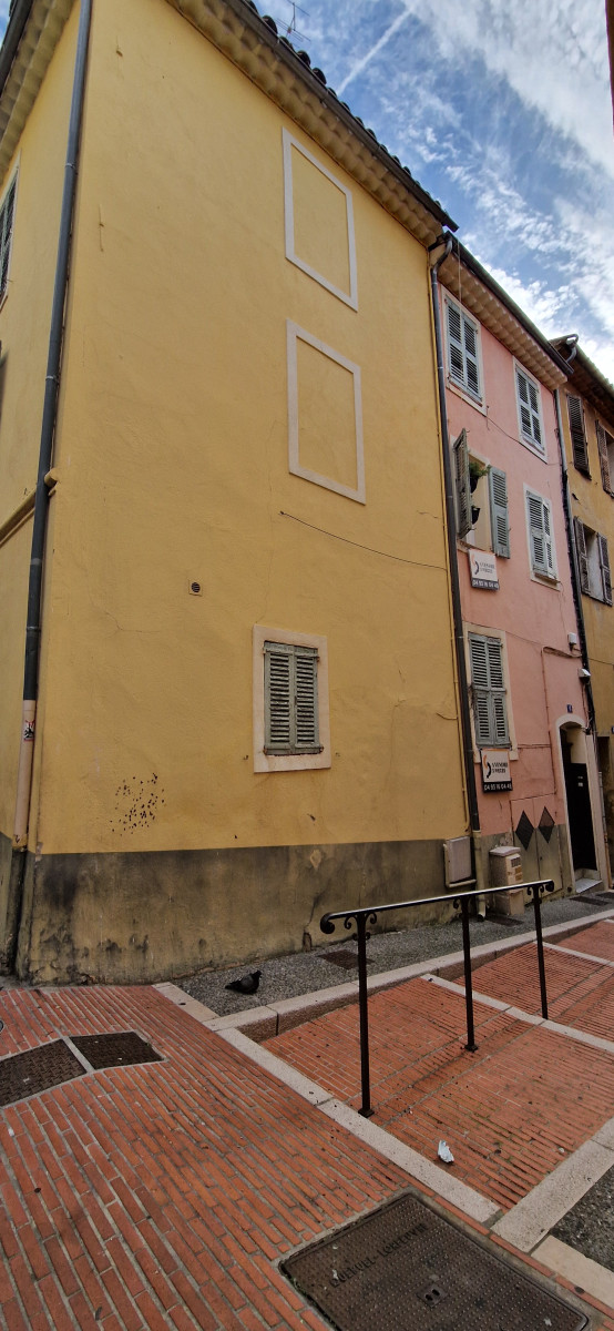 
                                                Vente
                                                 .