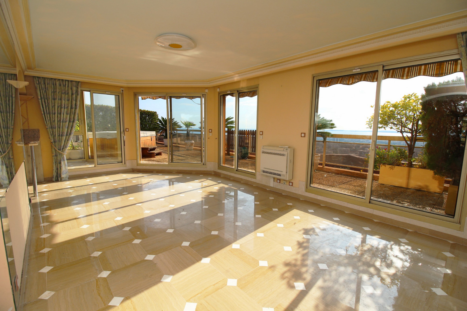 
                                                Vente
                                                 .