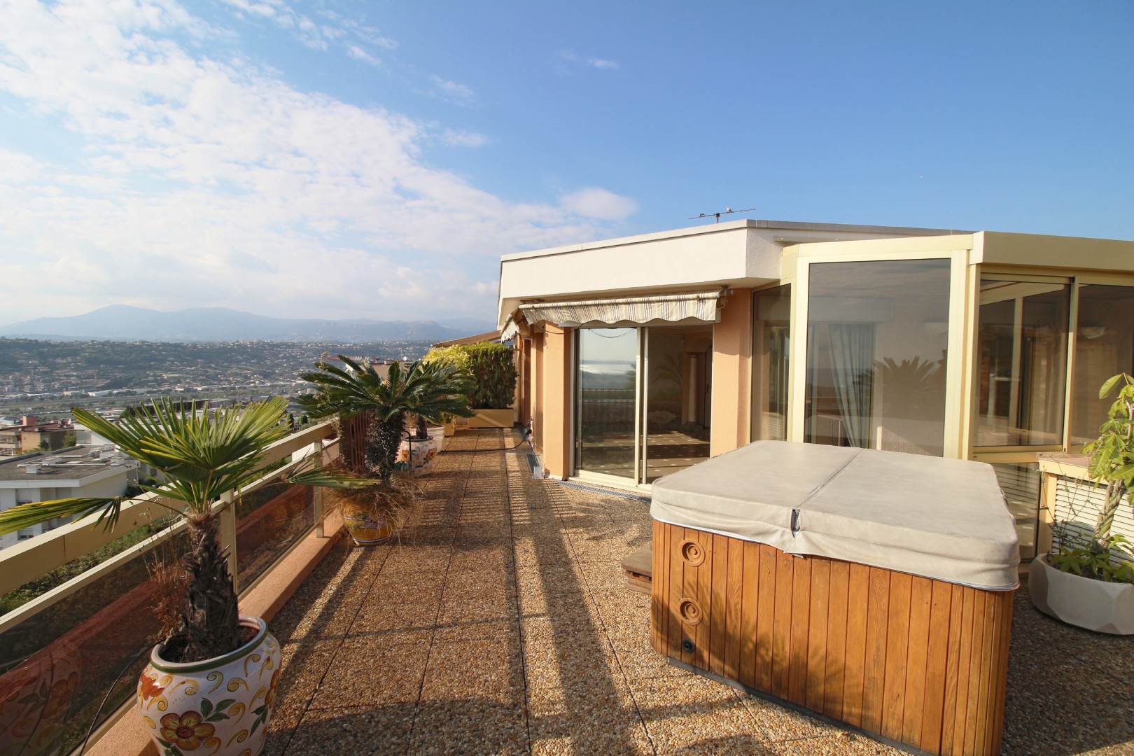 
                                                Vente
                                                 .