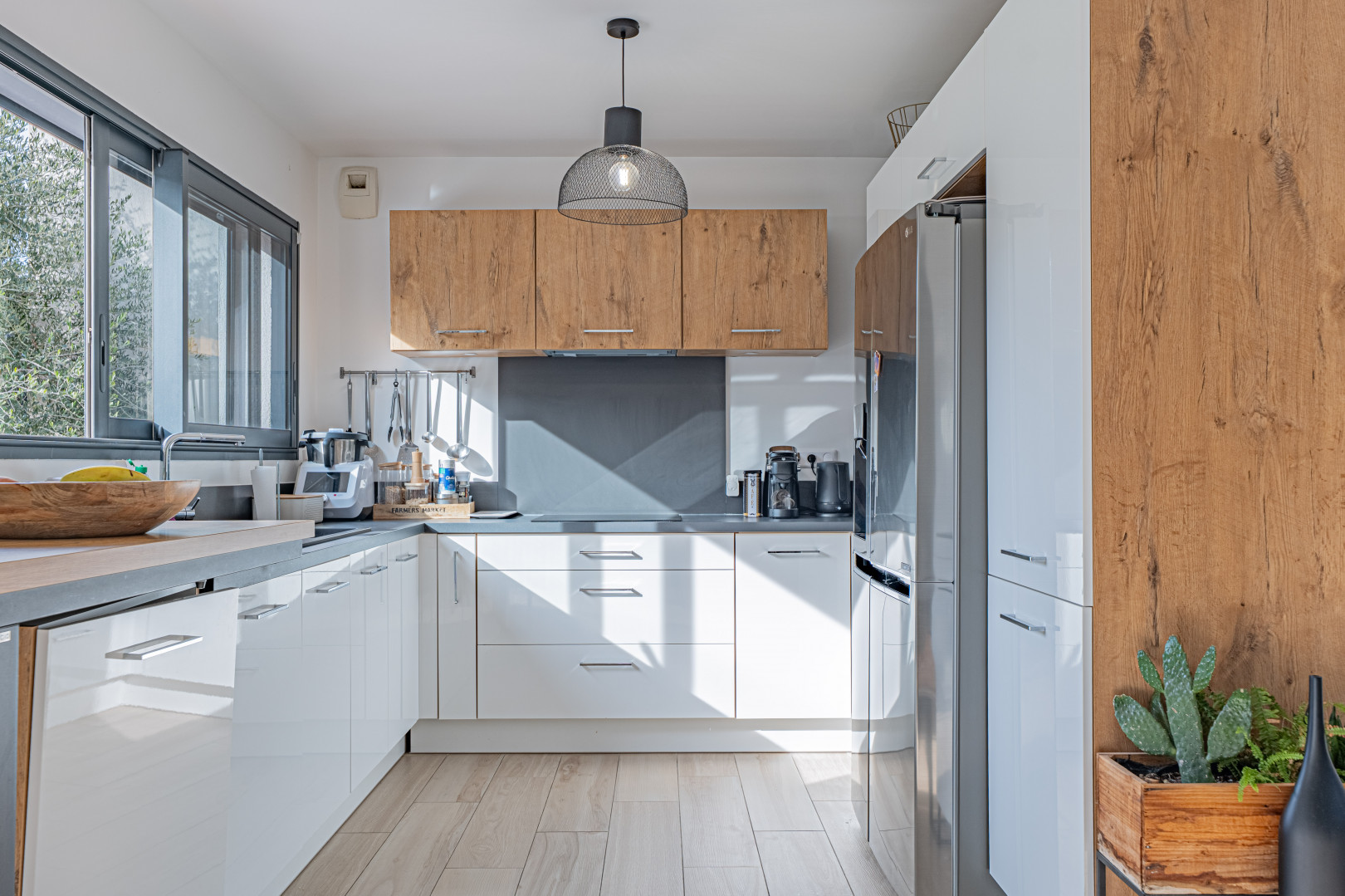 
                                                Vente
                                                 .