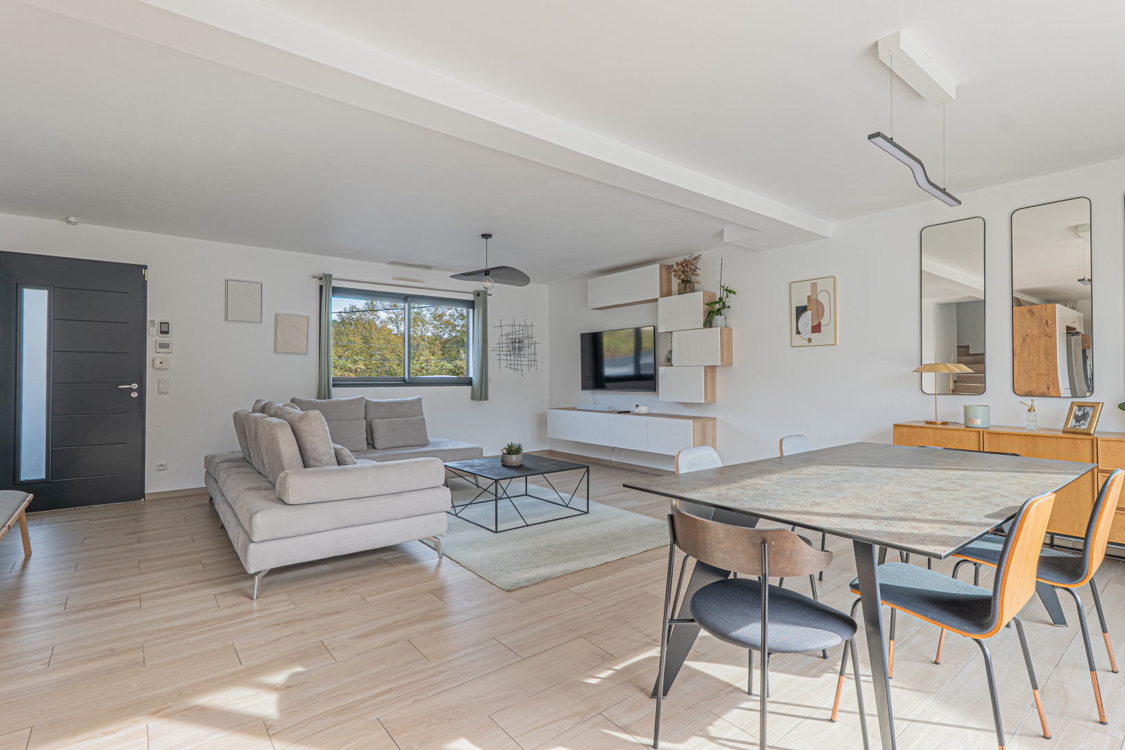 
                                                Vente
                                                 .