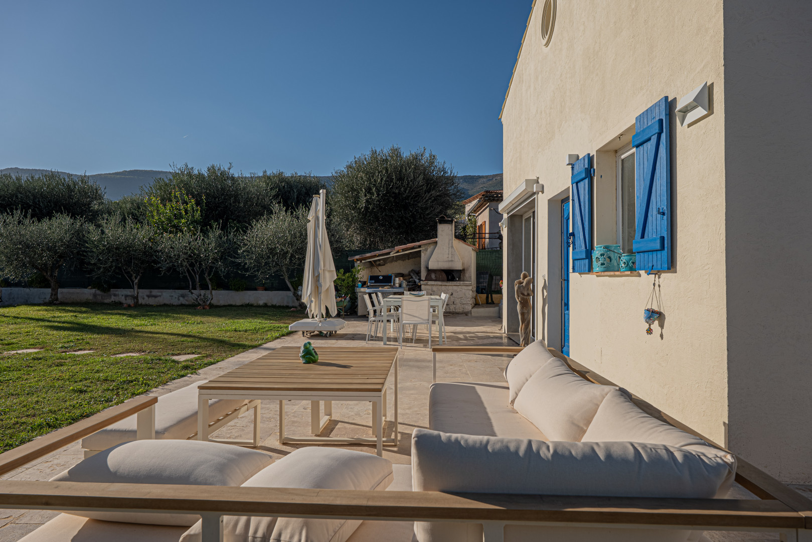 
                                                Vente
                                                 .