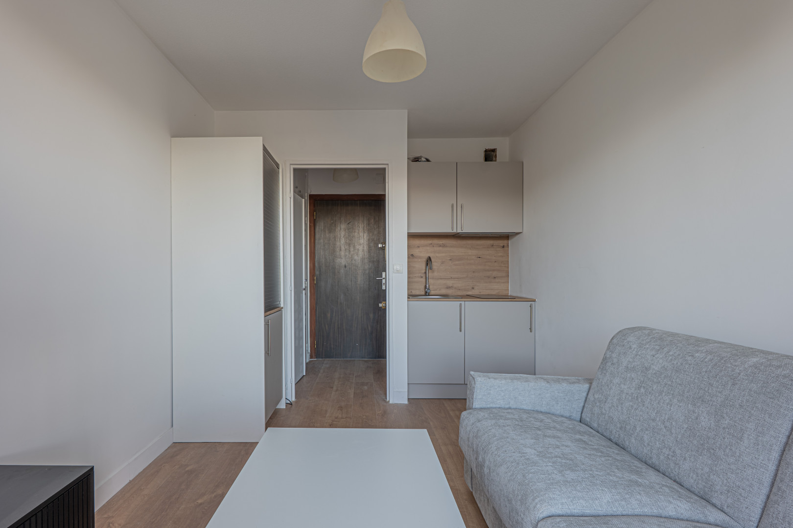 
                                                Location
                                                 .