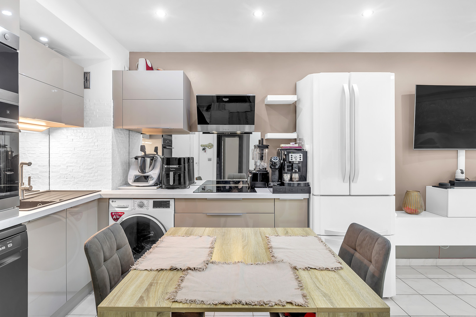 
                                                Vente
                                                 .