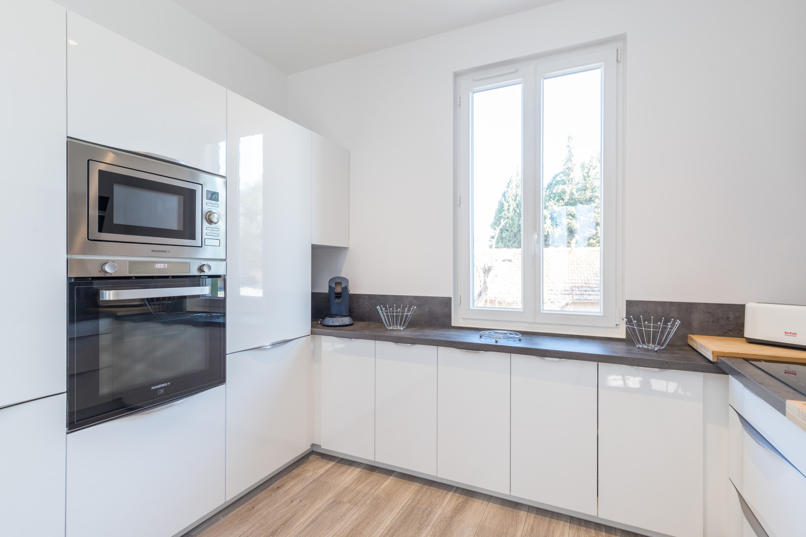 
                                                Location
                                                 .