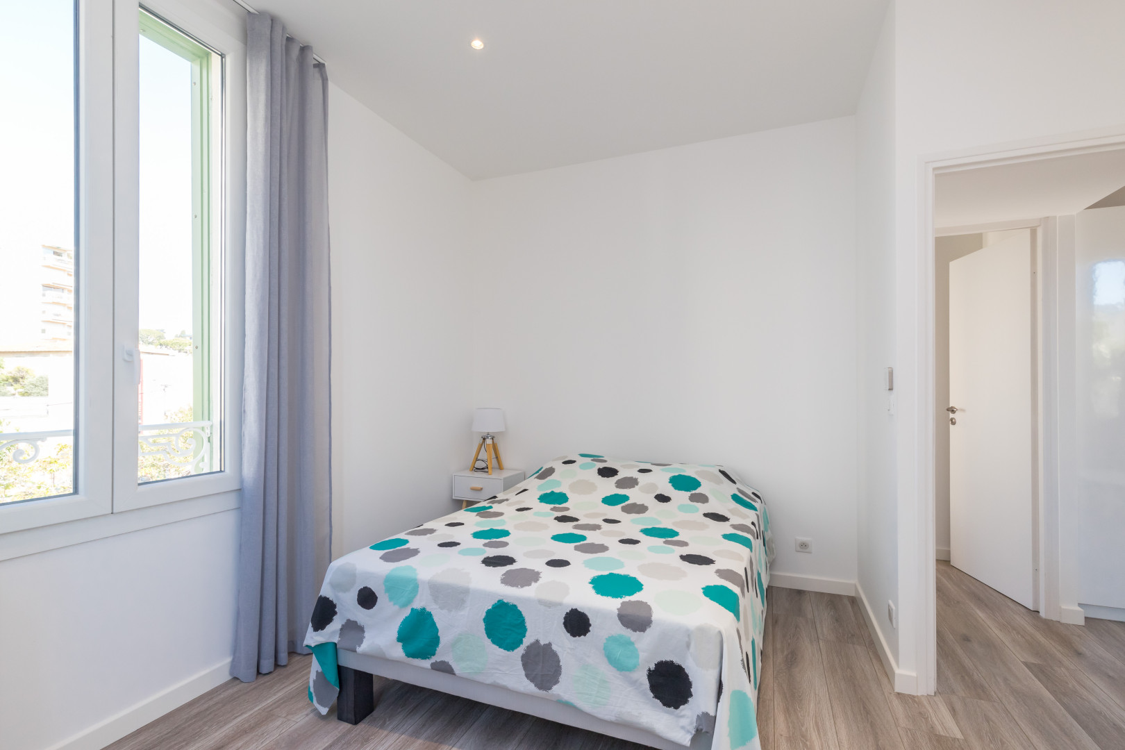 
                                                Location
                                                 .