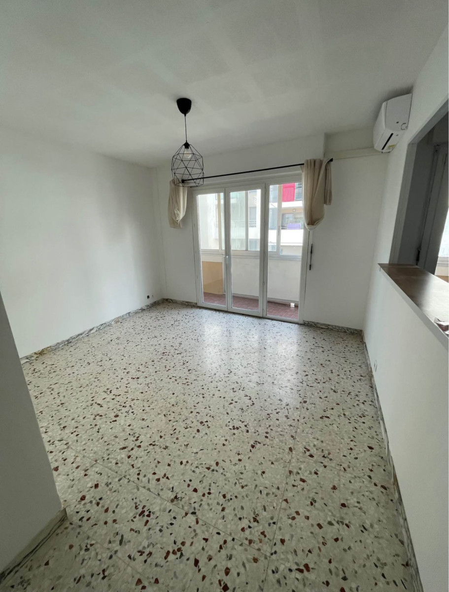 
                                                Vente
                                                 .