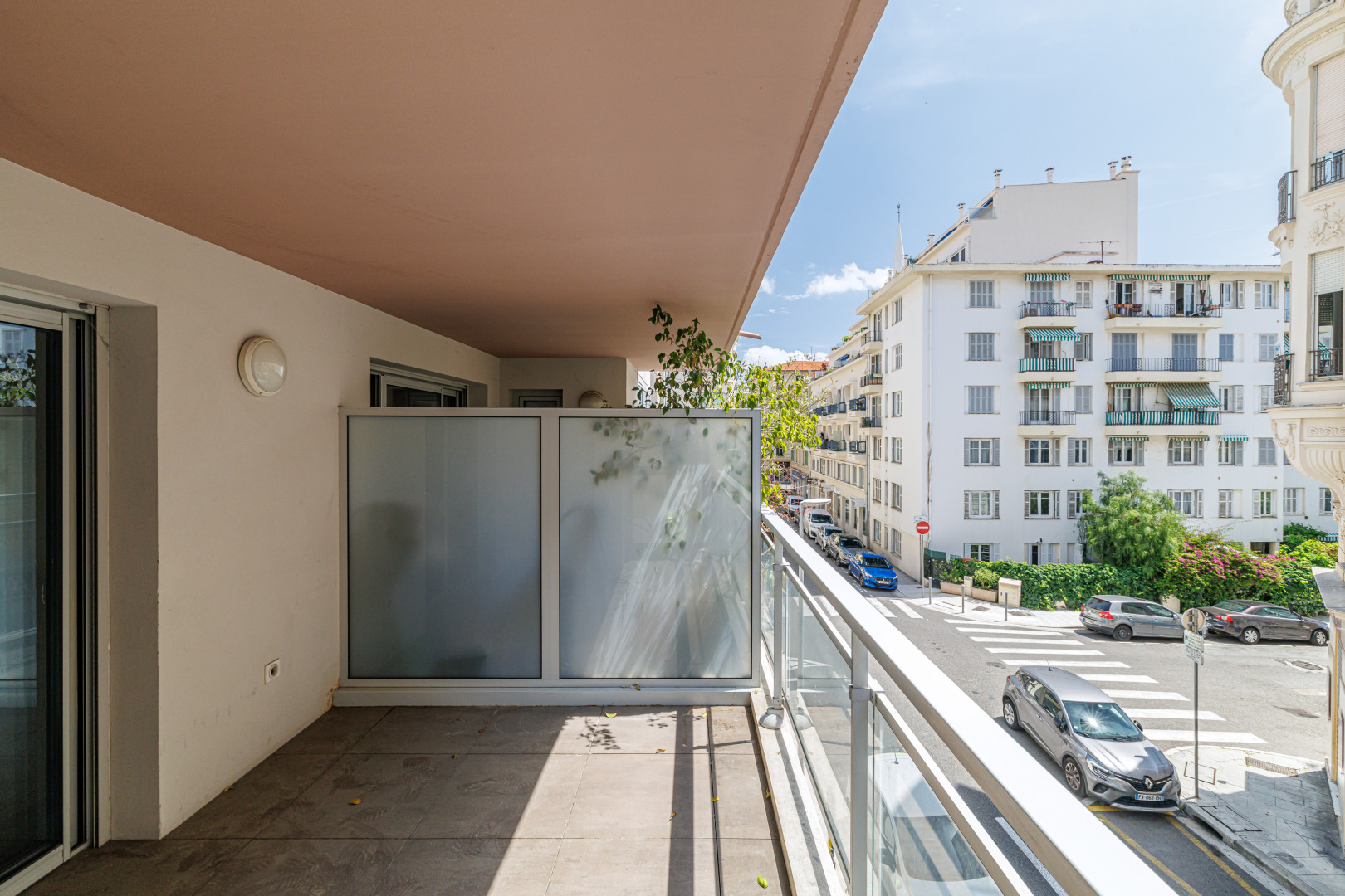 
                                                Location
                                                 .