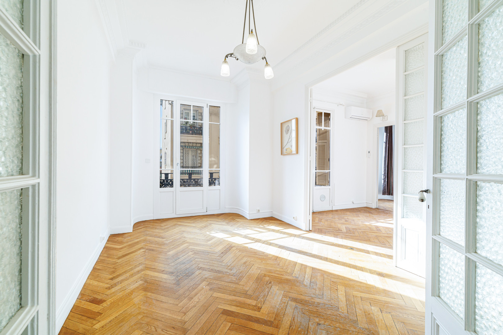 
                                                Location
                                                 .