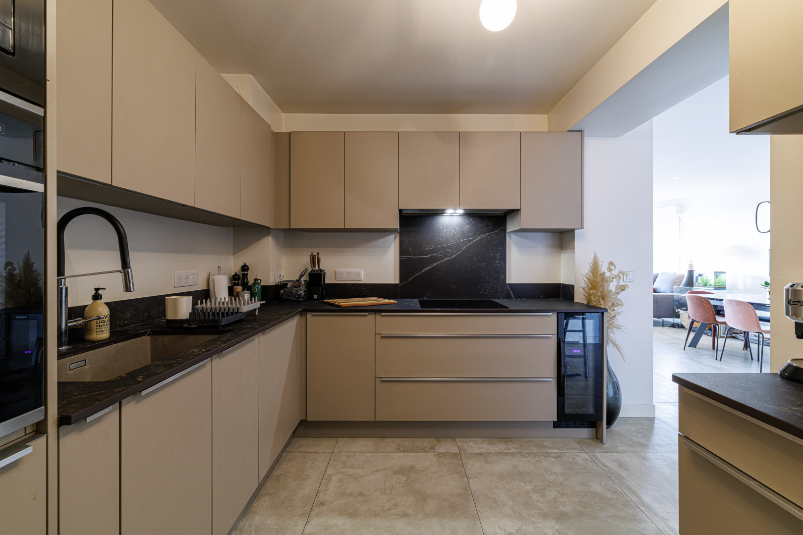 
                                                Vente
                                                 .