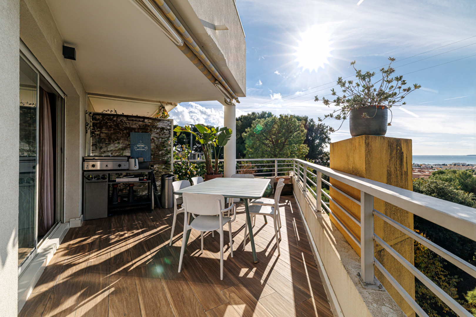 
                                                Vente
                                                 .