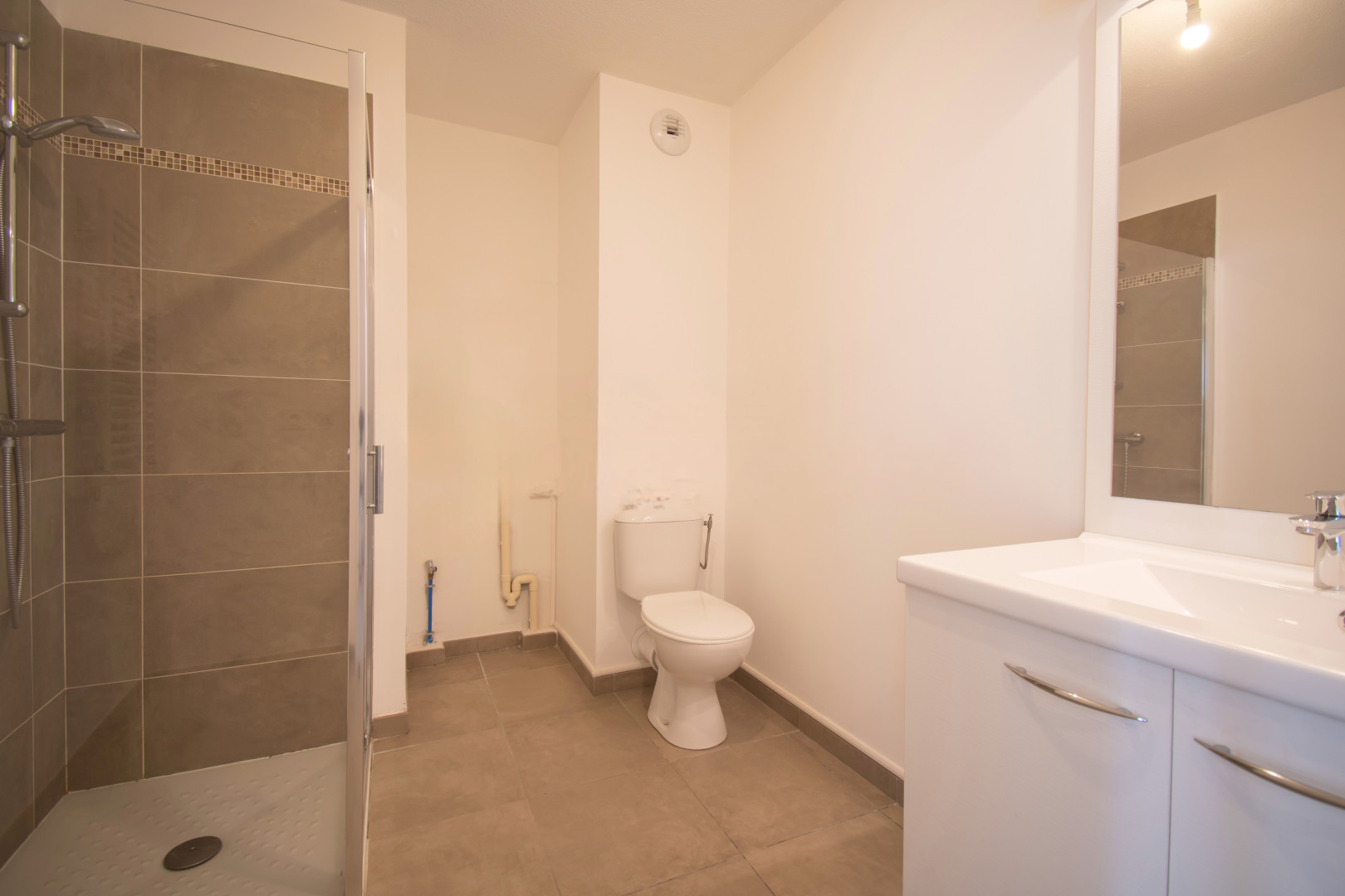 
                                                Location
                                                 .