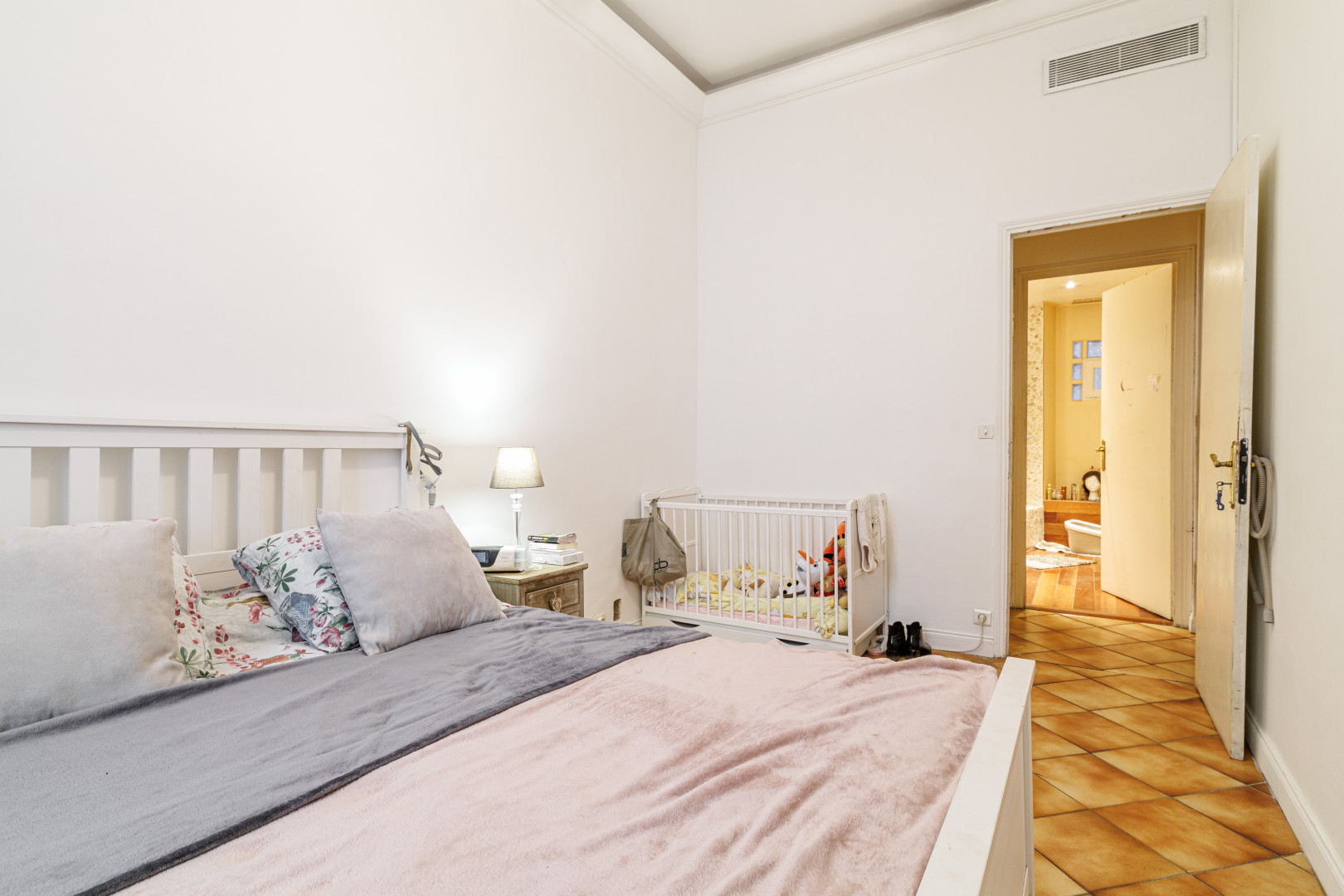 
                                                Vente
                                                 .