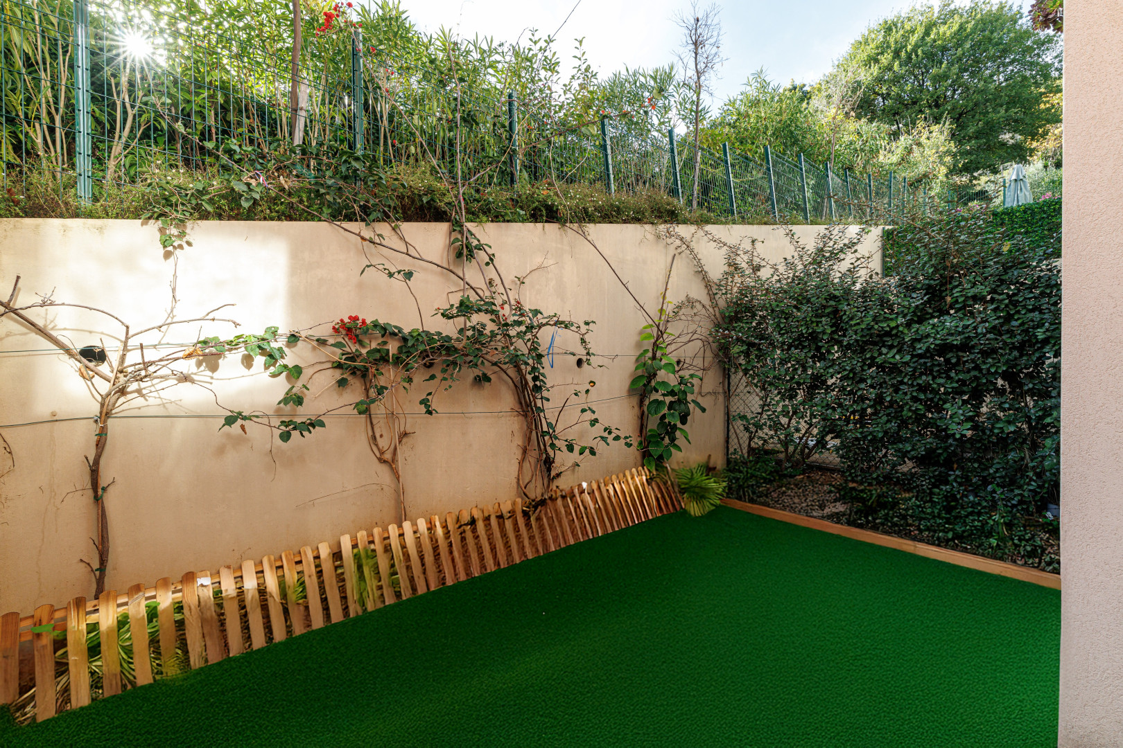 
                                                Vente
                                                 .