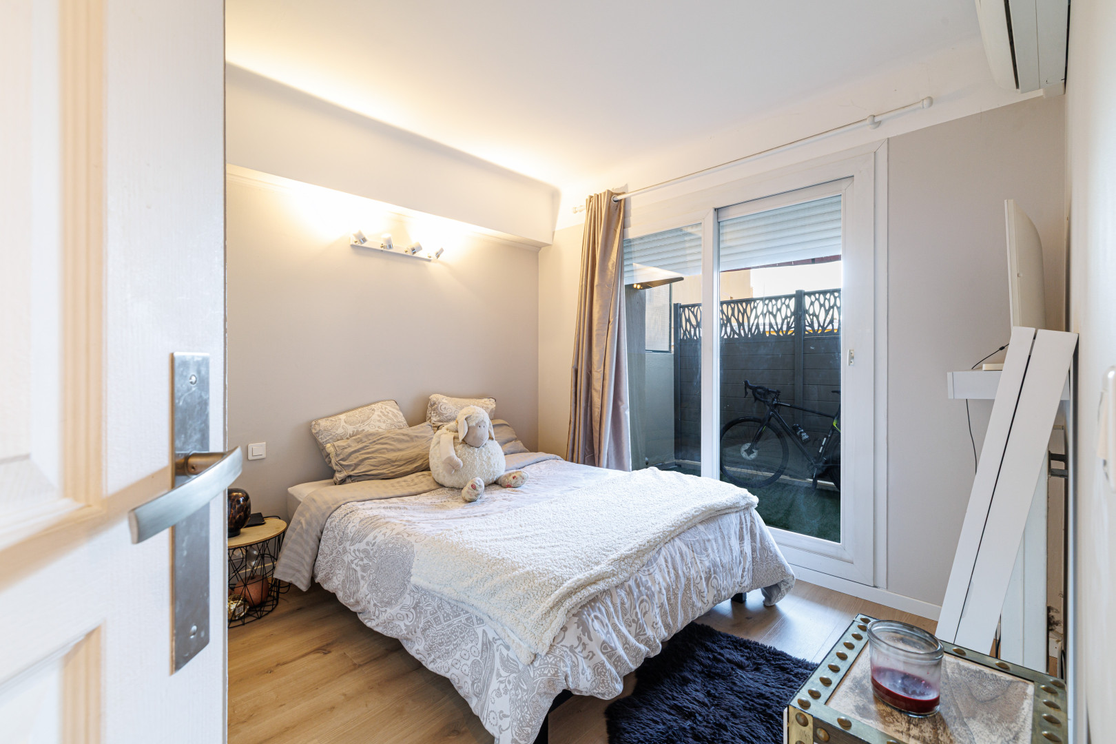 
                                                Location
                                                 .