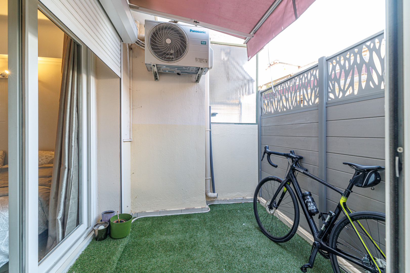 
                                                Location
                                                 .