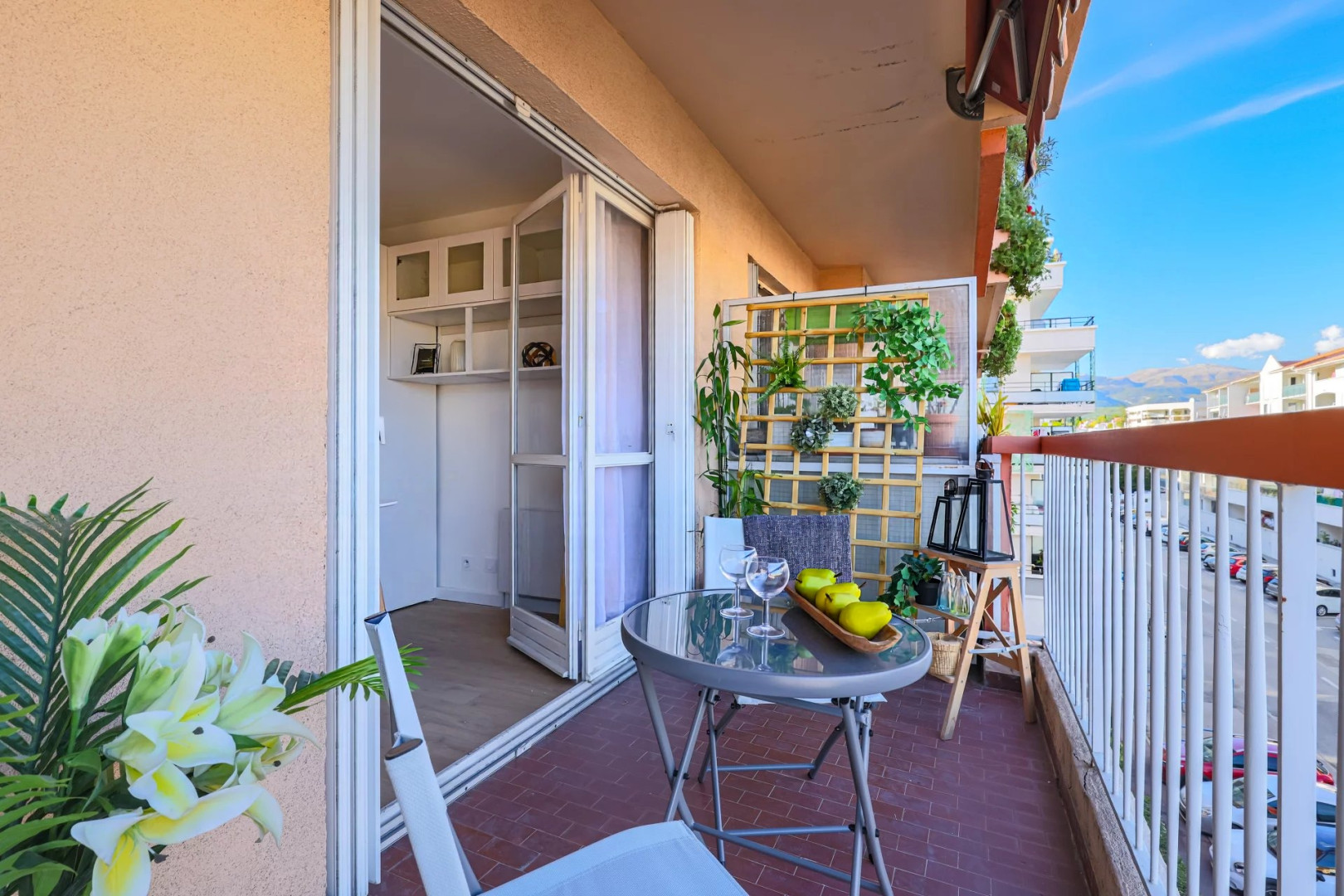 
                                                Location
                                                 .