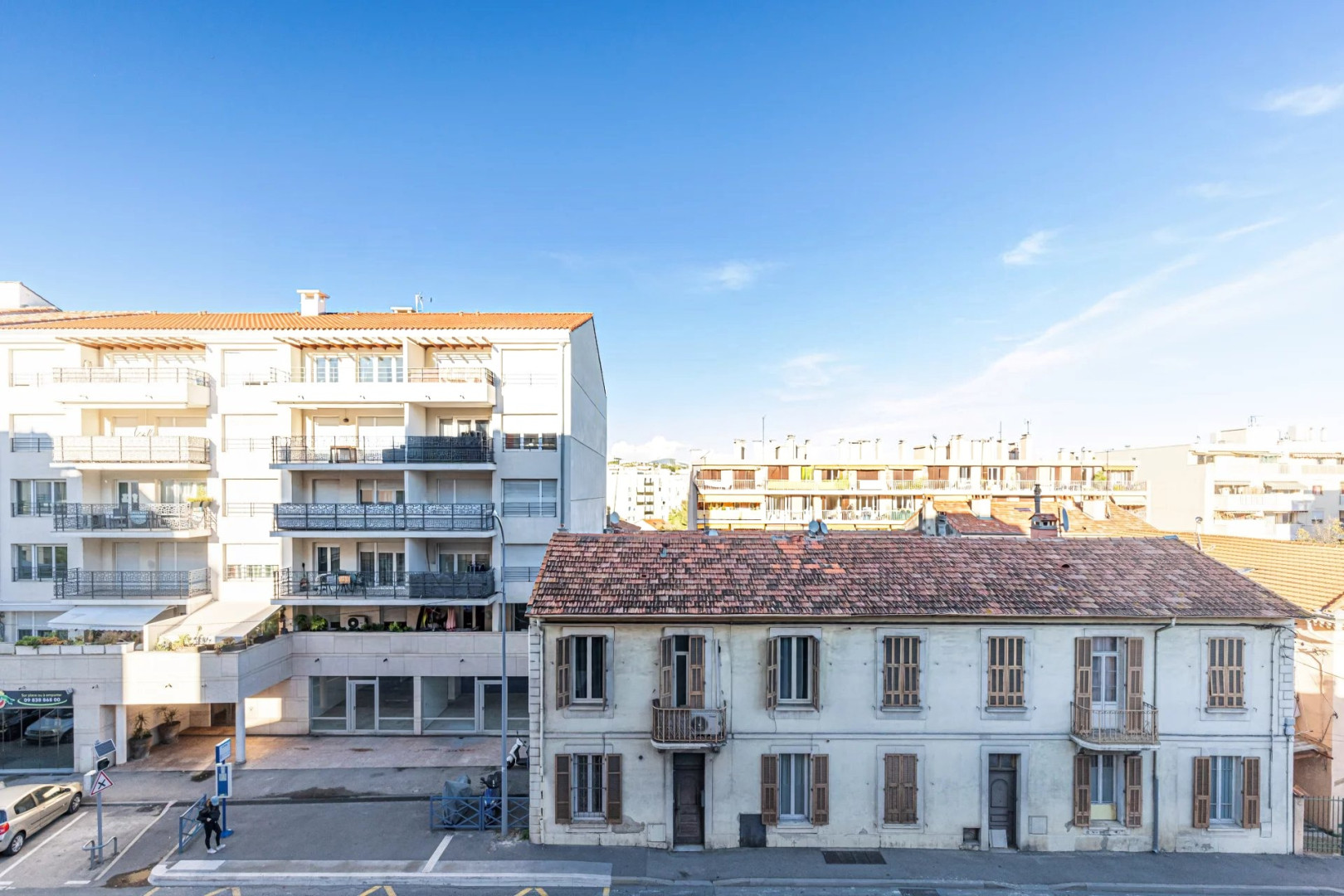 
                                                Location
                                                 .