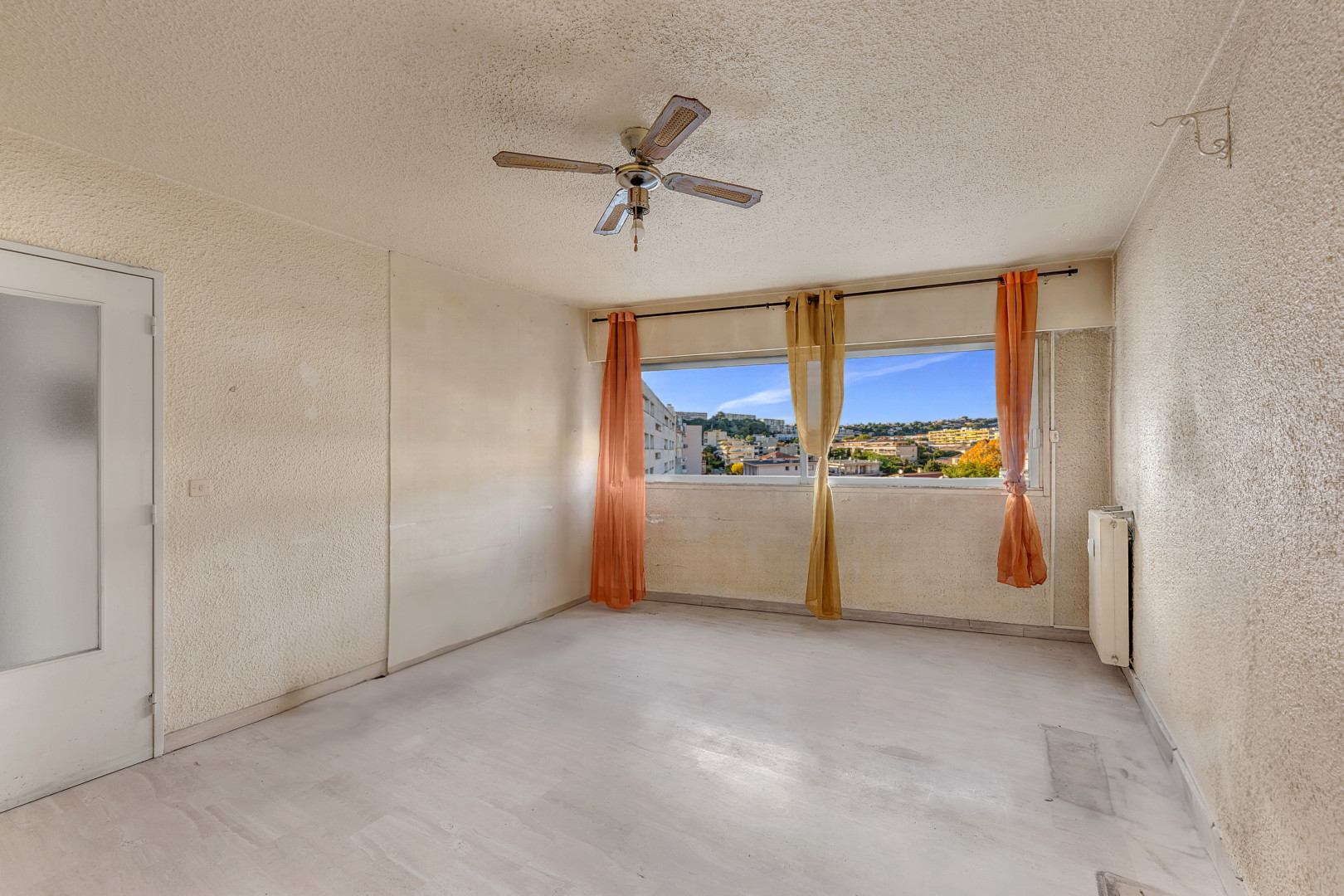 
                                                Vente
                                                 .