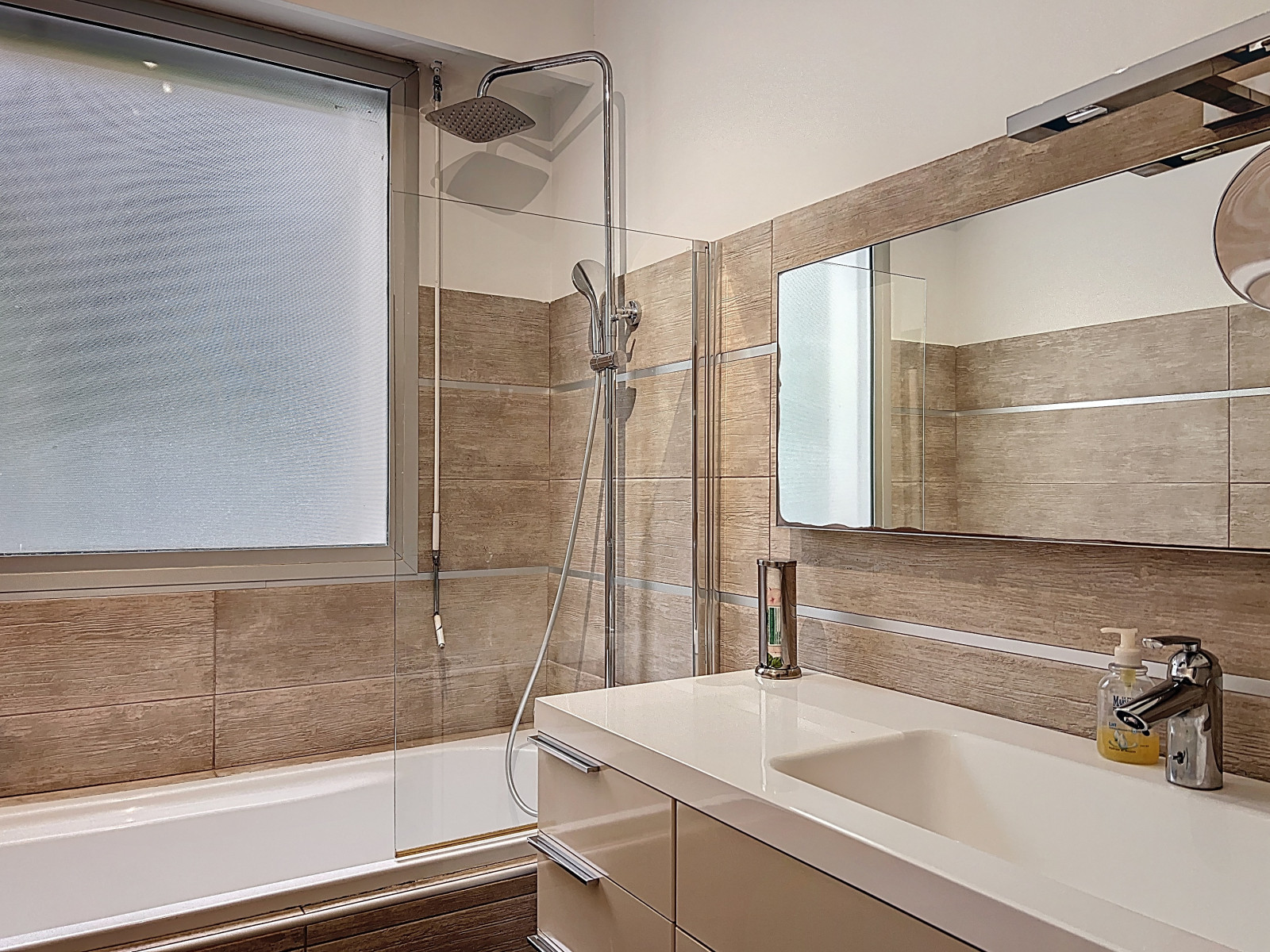 
                                                Location
                                                 .