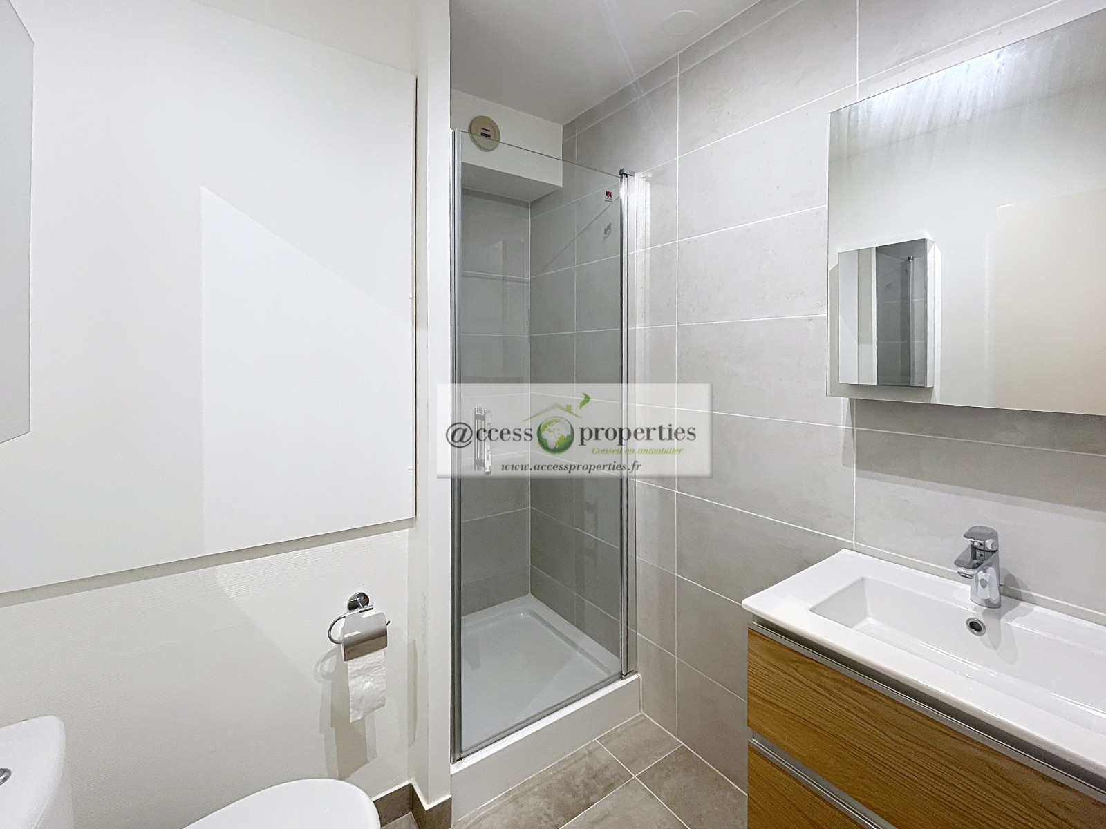 
                                                Location
                                                 .