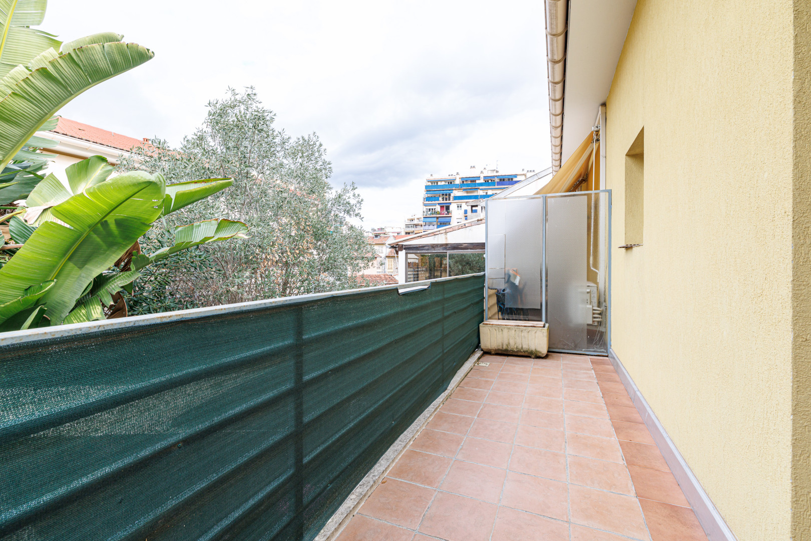 
                                                Location
                                                 .