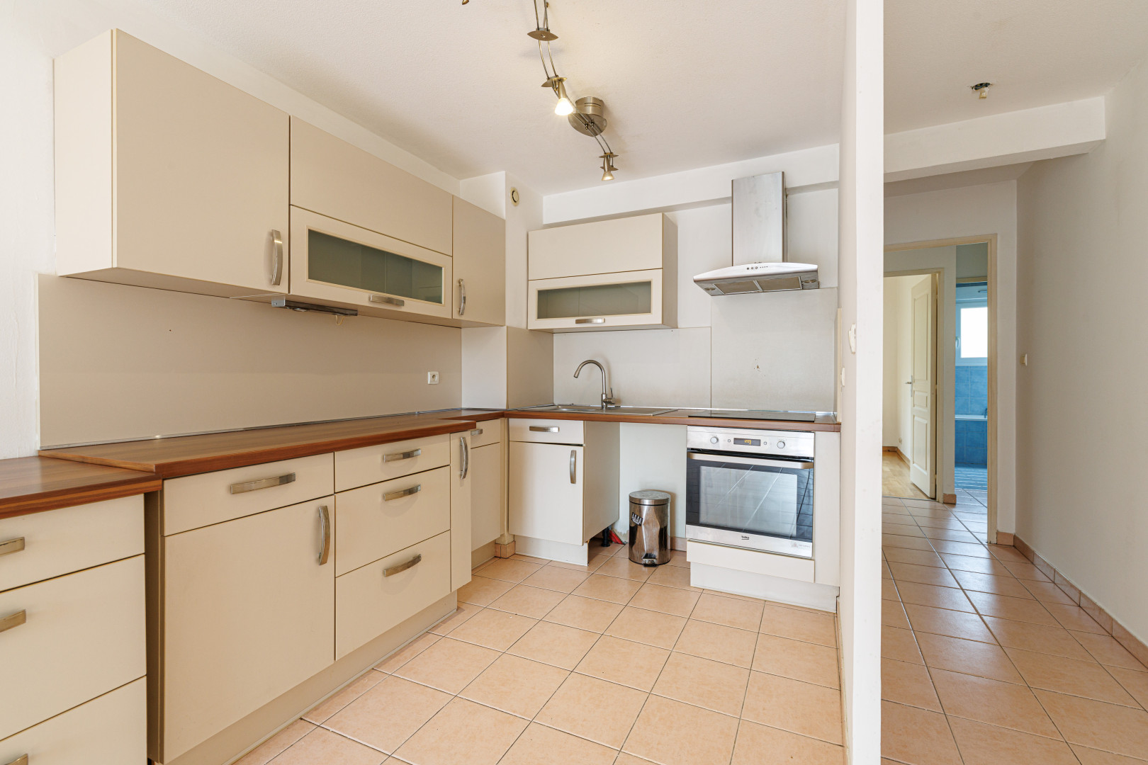 
                                                Location
                                                 .