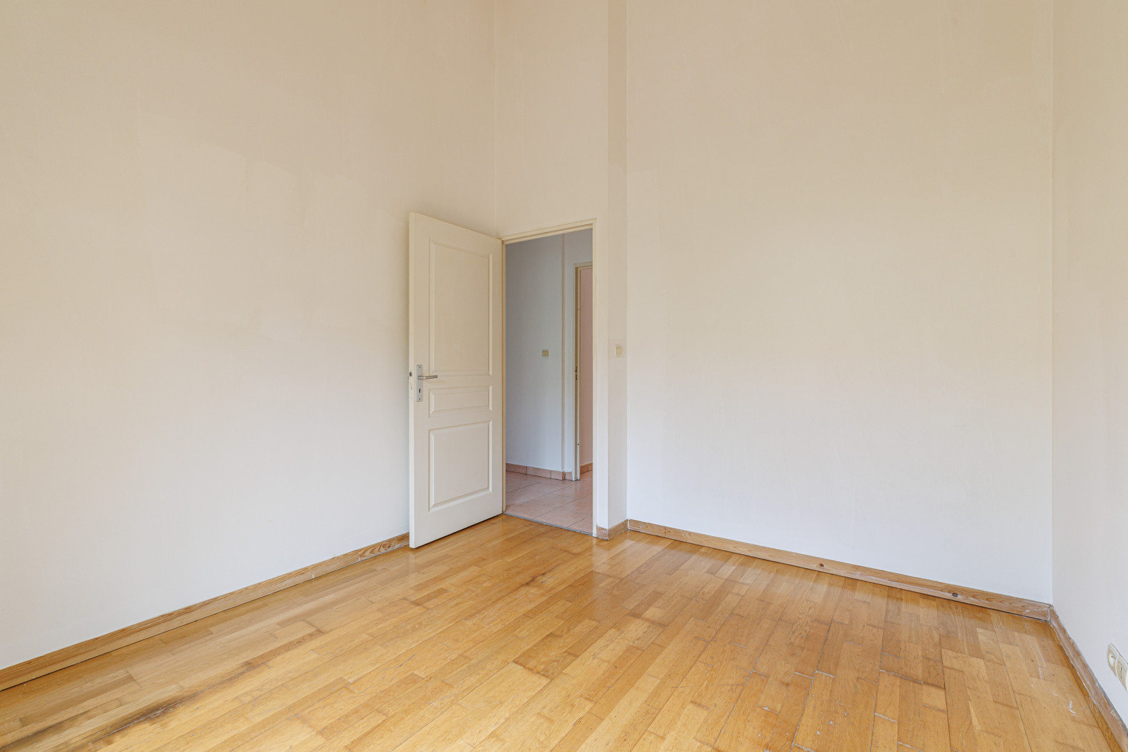 
                                                Location
                                                 .