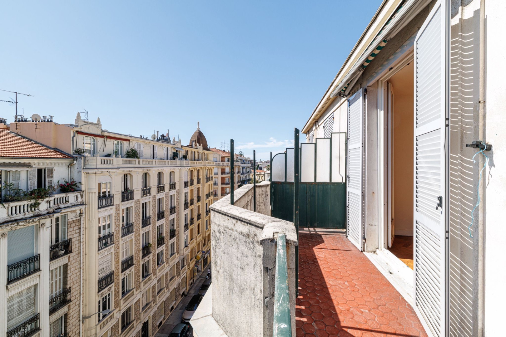 
                                                Vente
                                                 .