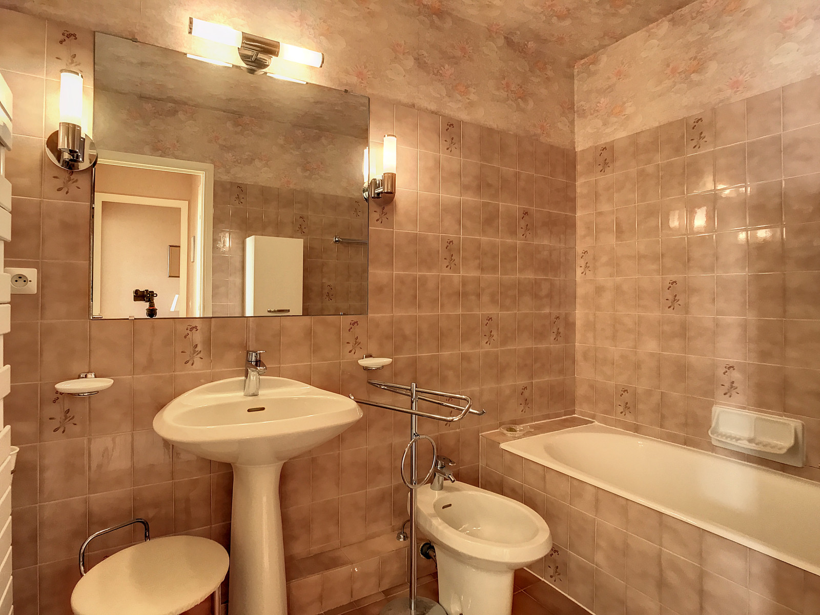 
                                                Location
                                                 .