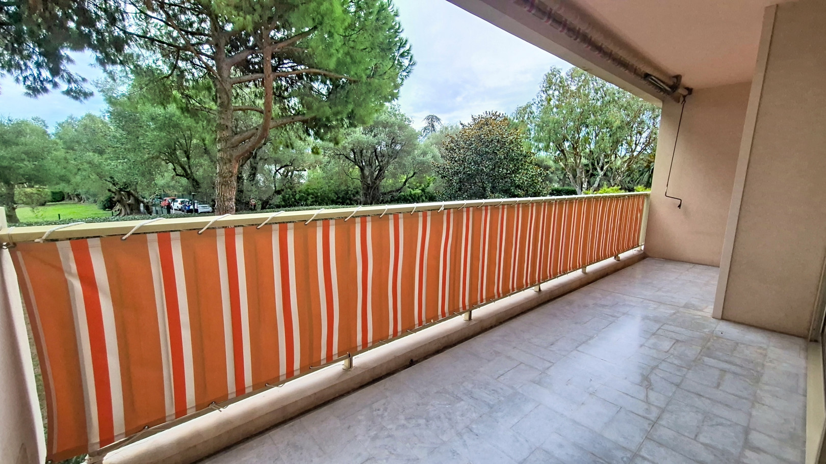 
                                                Location
                                                 .