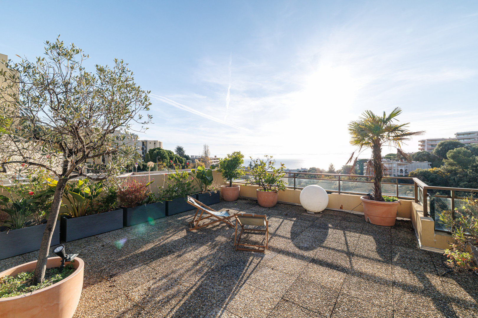 
                                                Vente
                                                 .