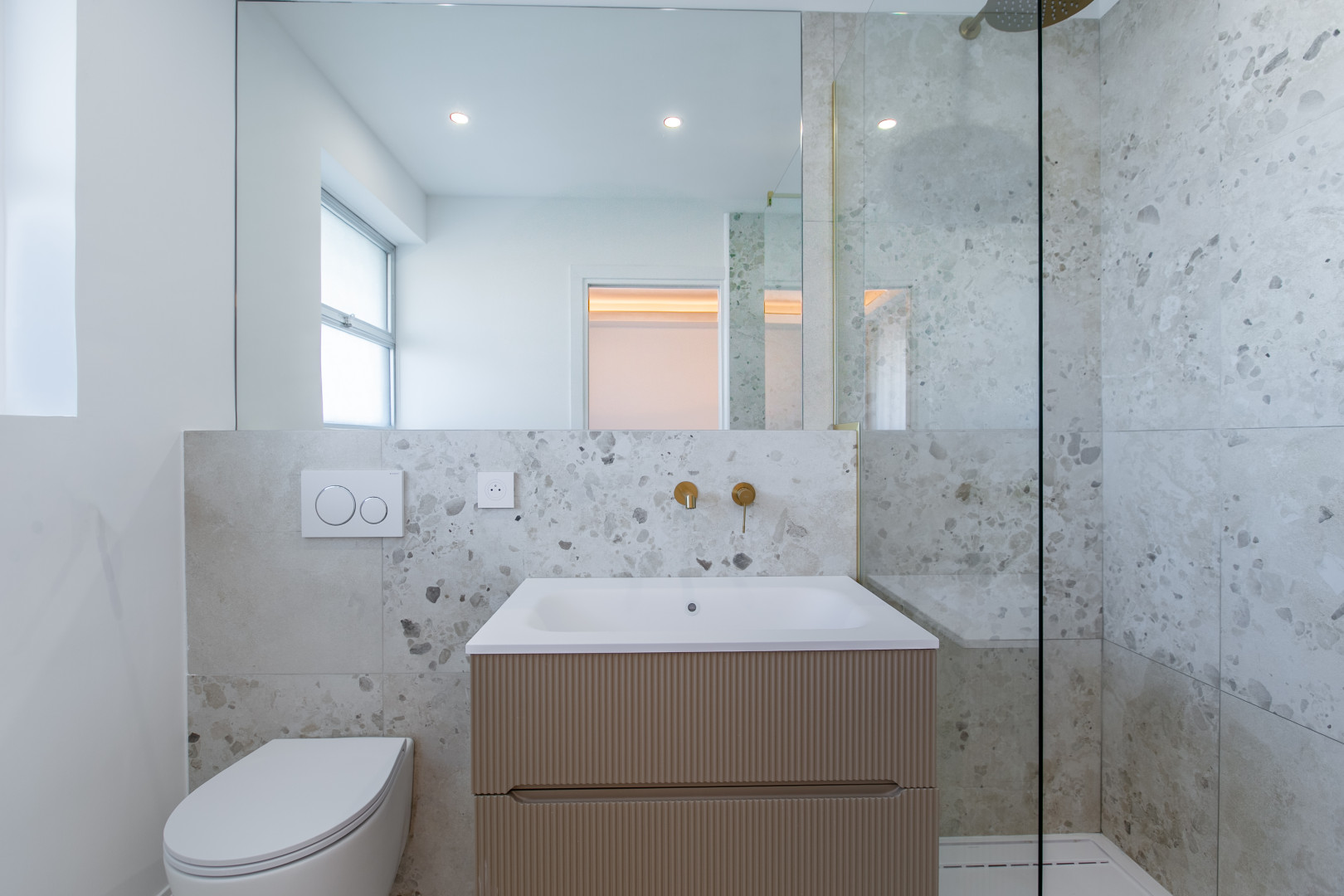 
                                                Vente
                                                 .