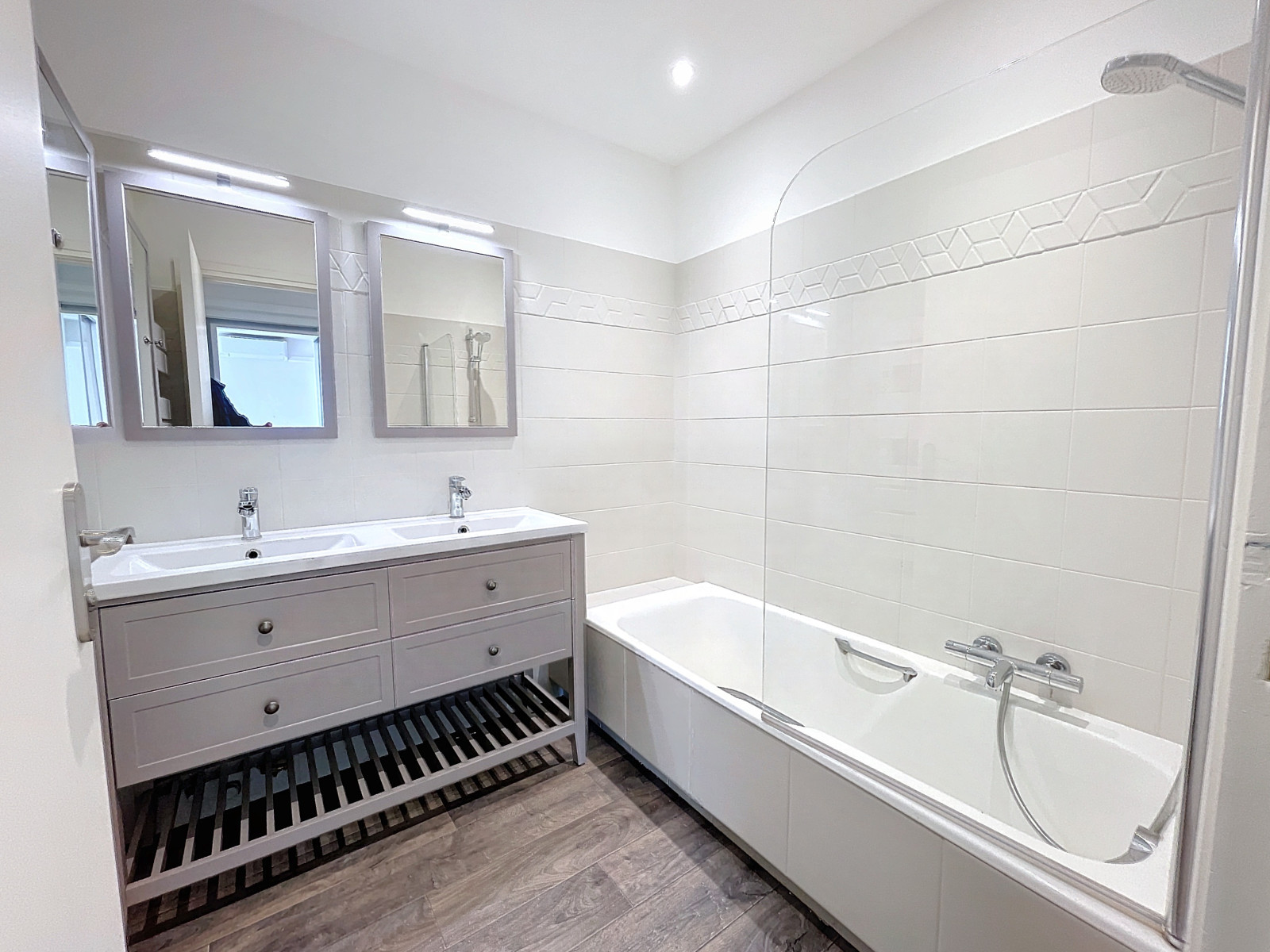 
                                                Location
                                                 .