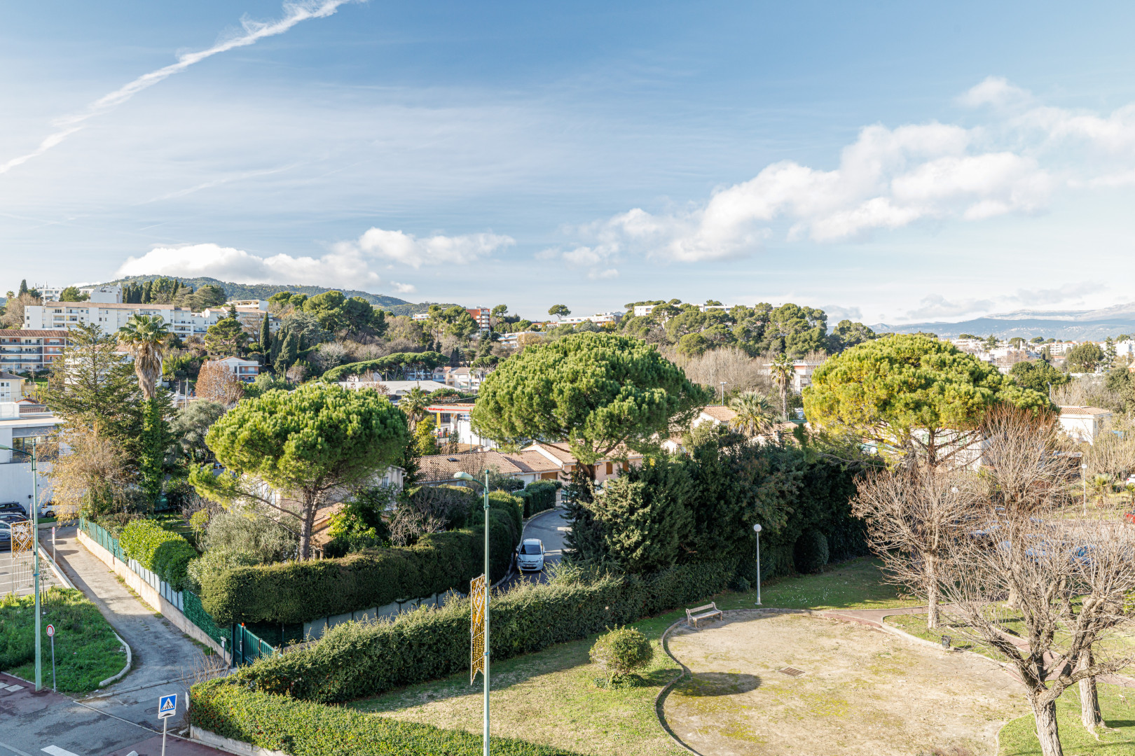 
                                                Vente
                                                 .