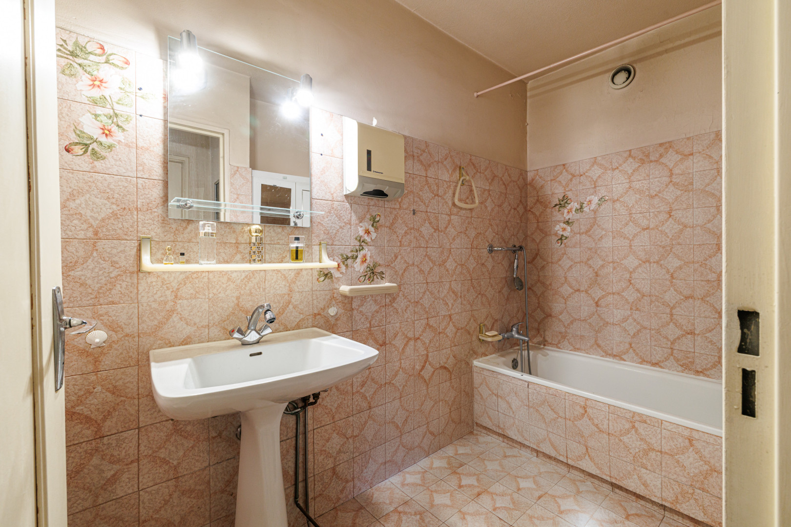 
                                                Vente
                                                 .