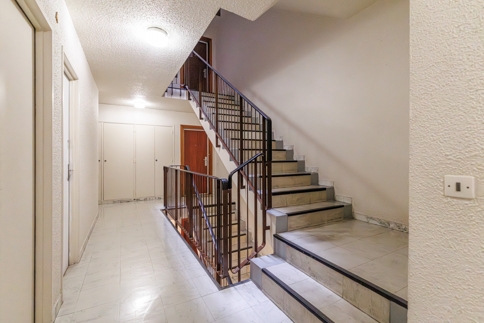 
                                                Vente
                                                 .