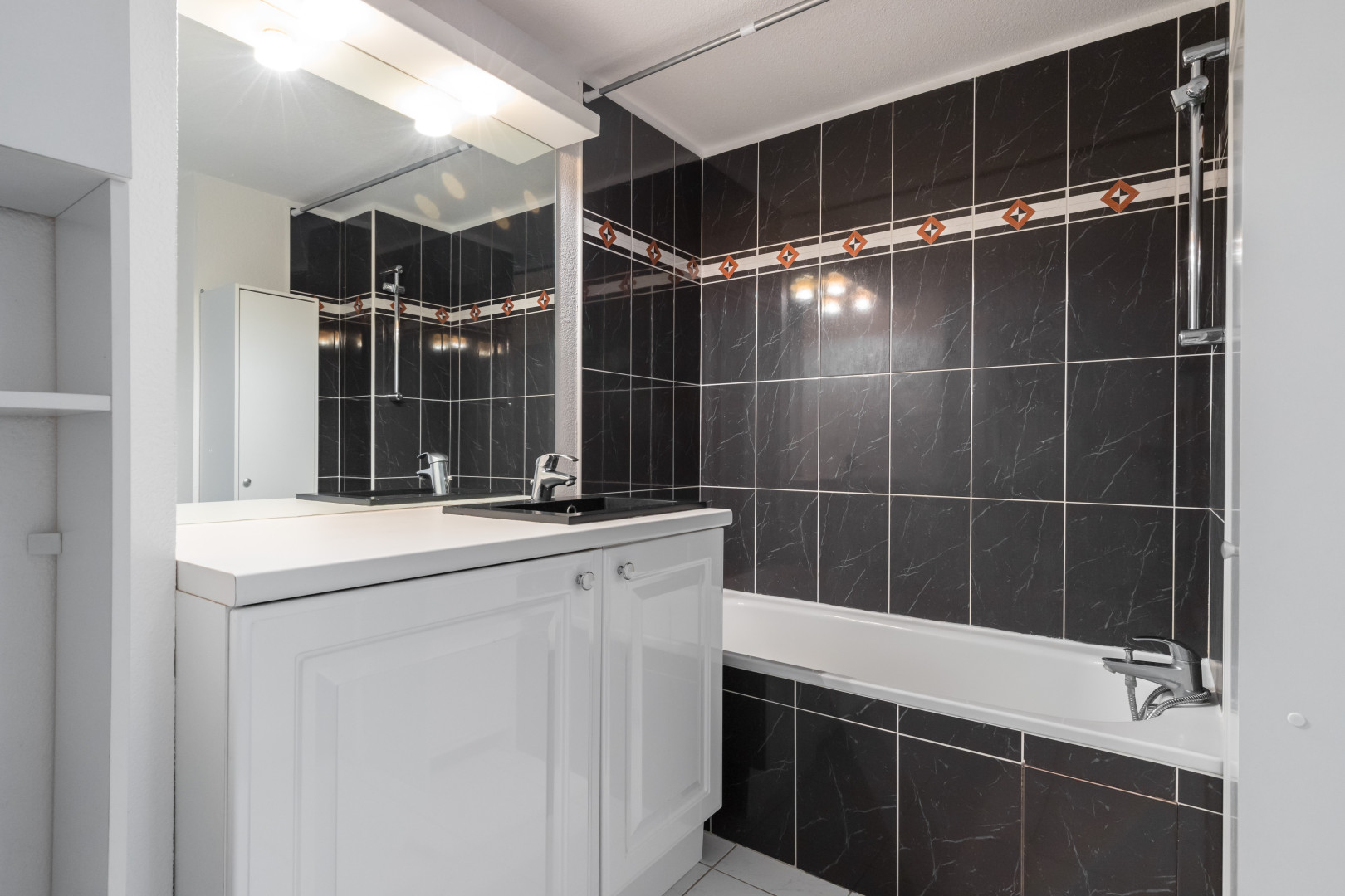 
                                                Vente
                                                 .