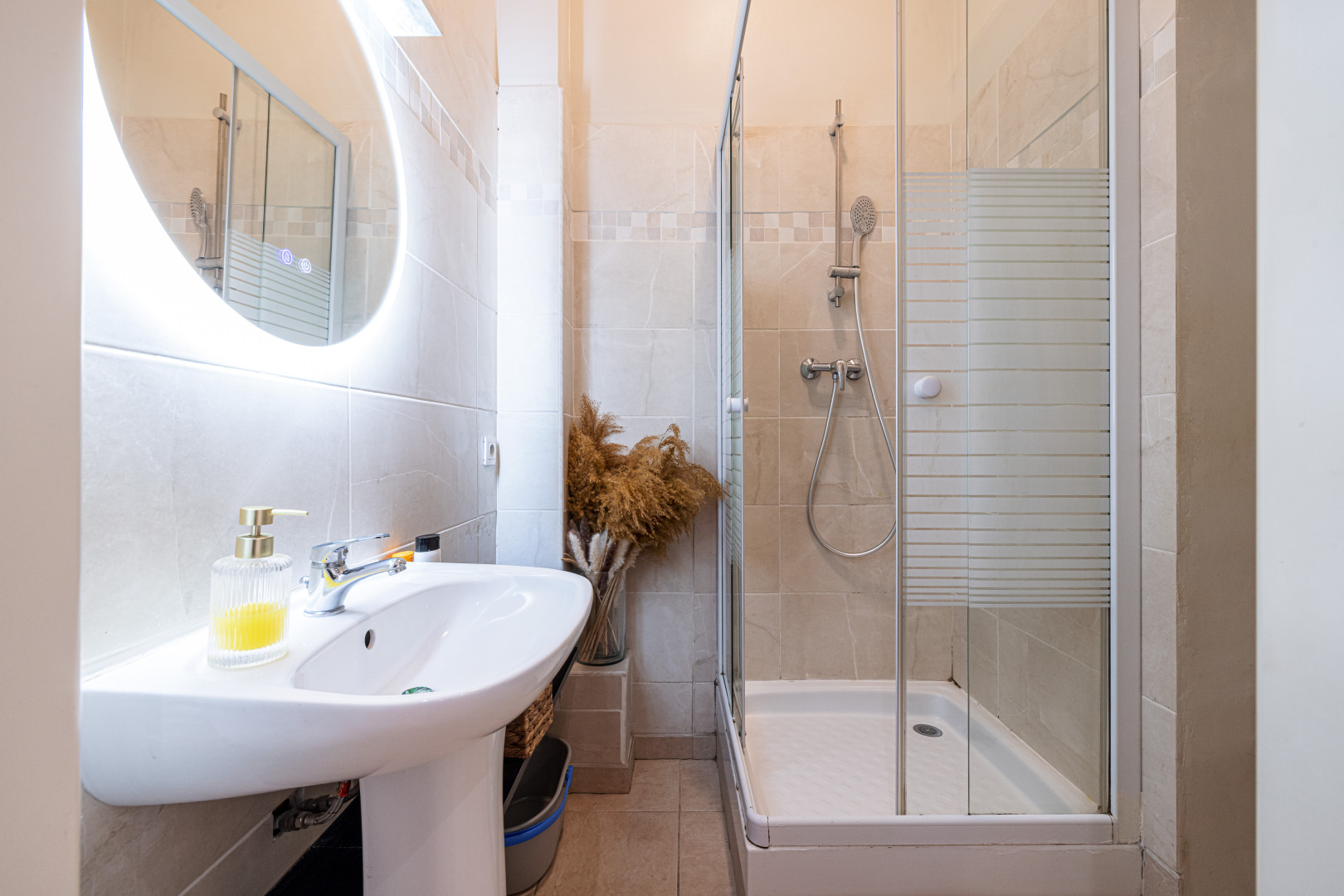 
                                                Vente
                                                 .