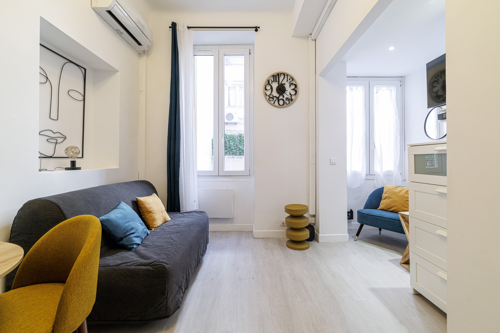 
                                                Vente
                                                 .