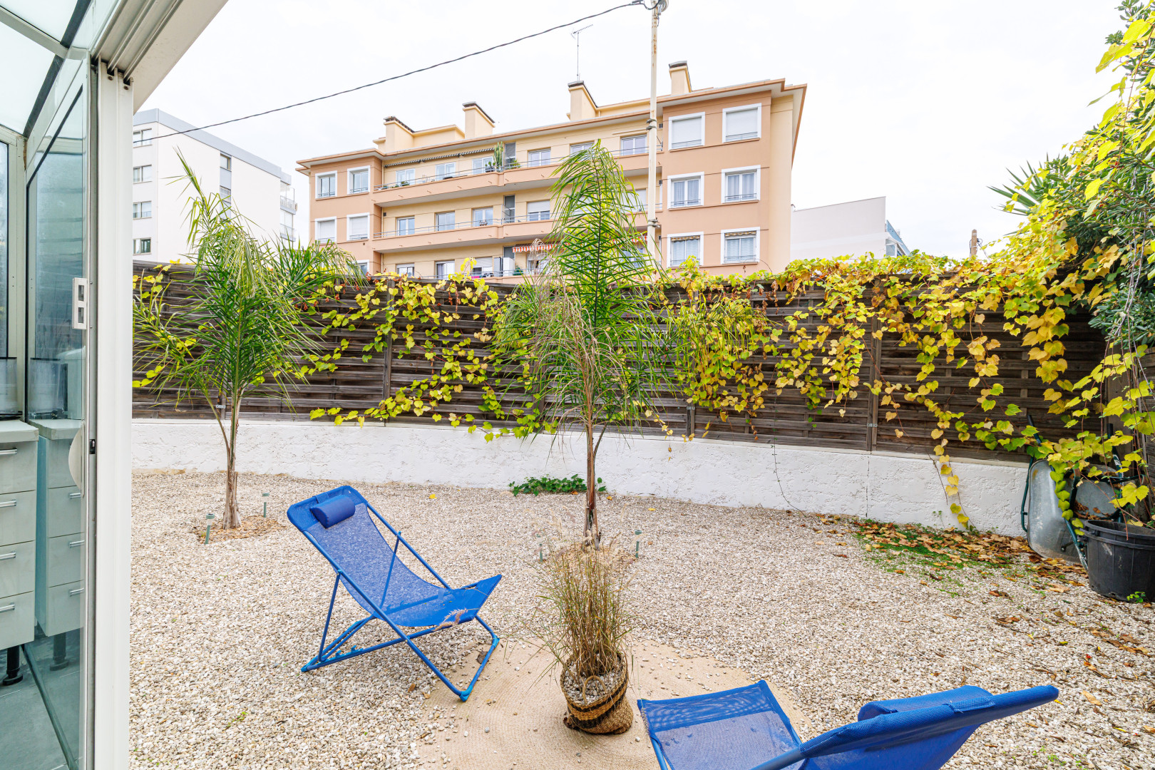 
                                                Vente
                                                 .