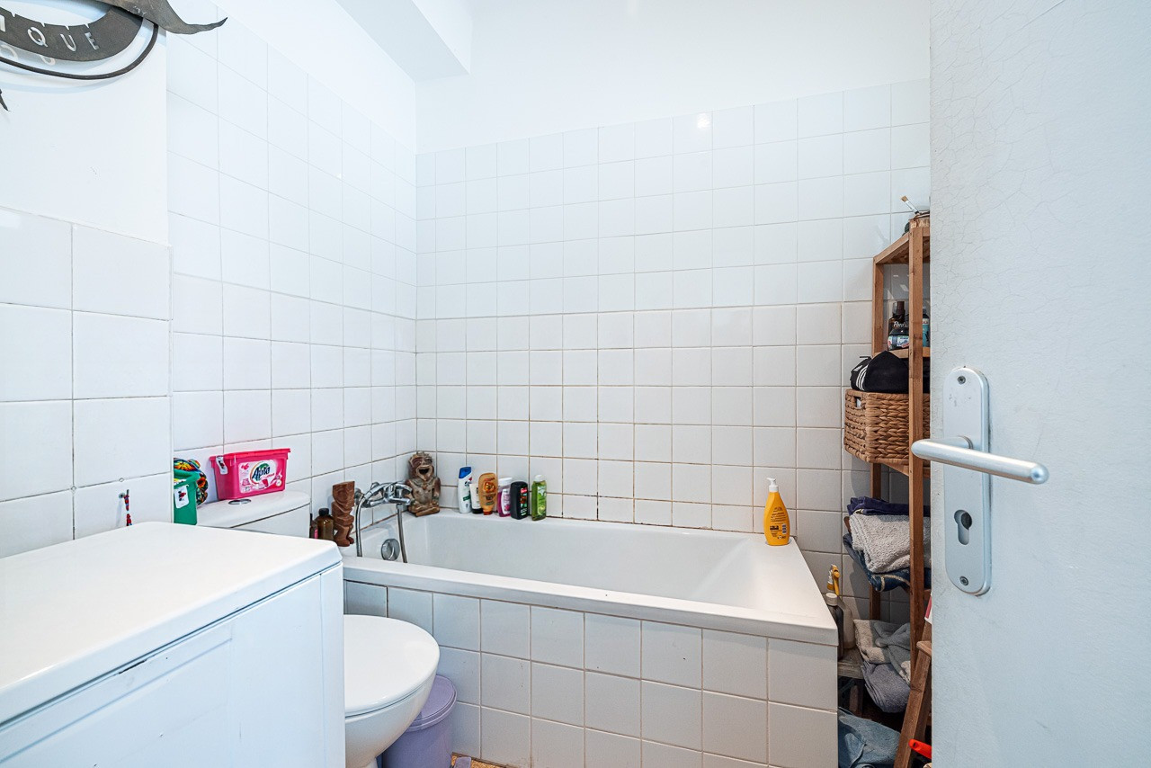 
                                                Vente
                                                 .