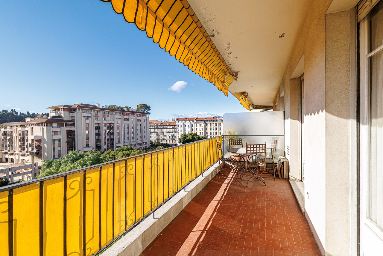 
                                                Vente
                                                 .