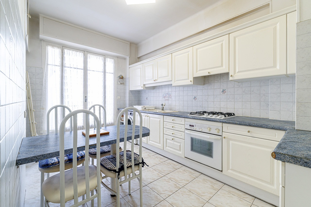 
                                                Vente
                                                 .