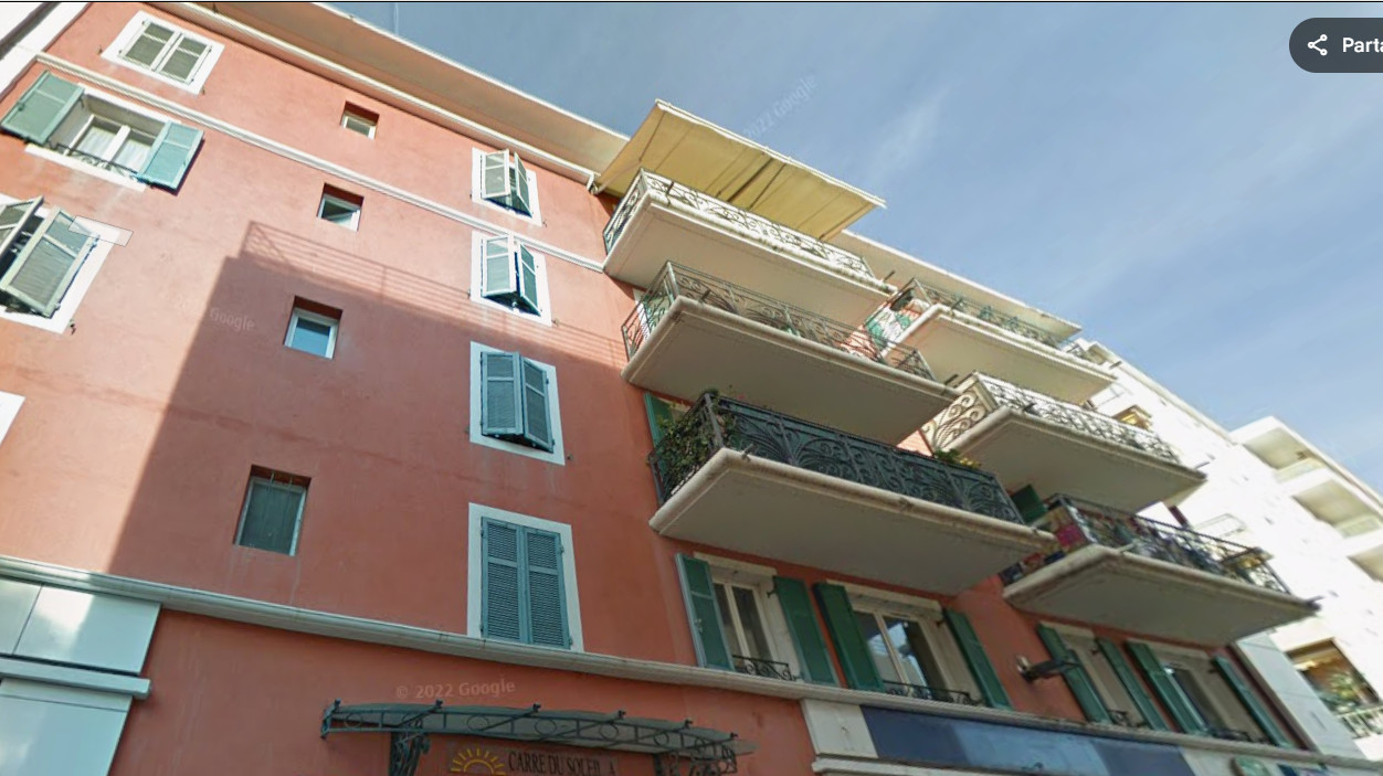 
                                                Vente
                                                 .