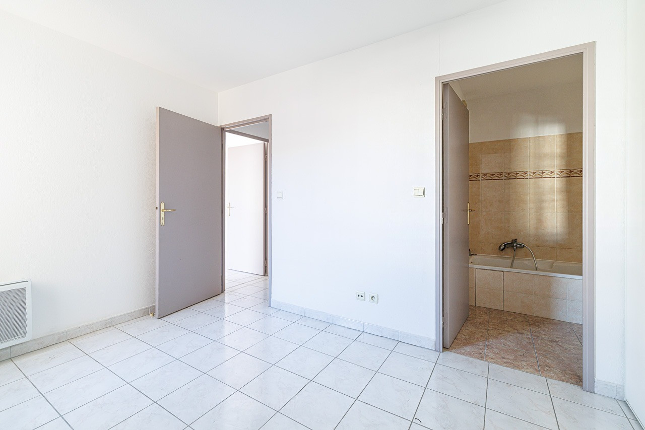 
                                                Vente
                                                 .