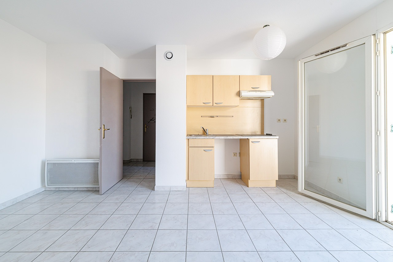 
                                                Vente
                                                 .