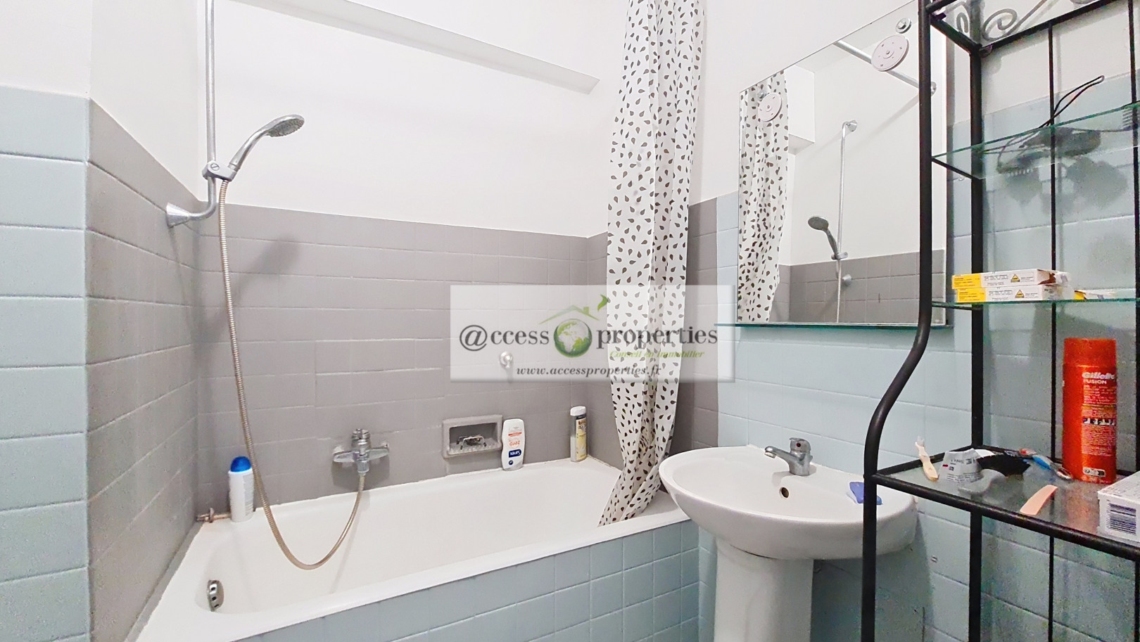 
                                                Location
                                                 .