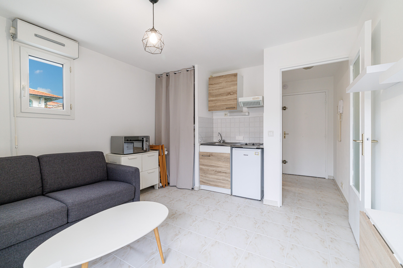 
                                                Vente
                                                 .